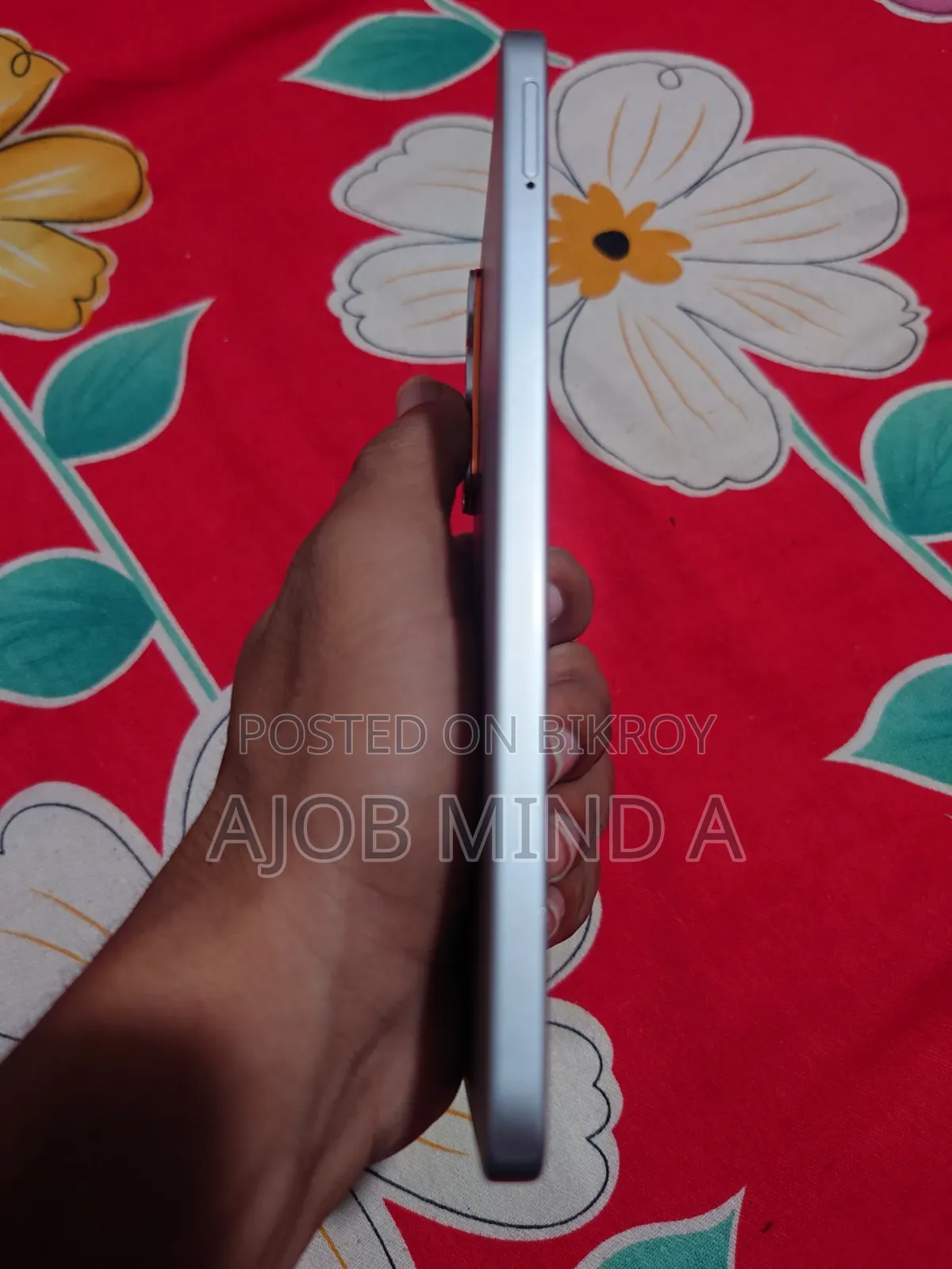 নতুন Infinix 128 GB সাদা