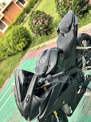 Yamaha R15 V3 2021 কালো