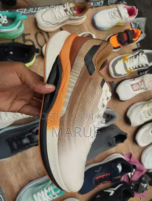 Man's Sports Shoes