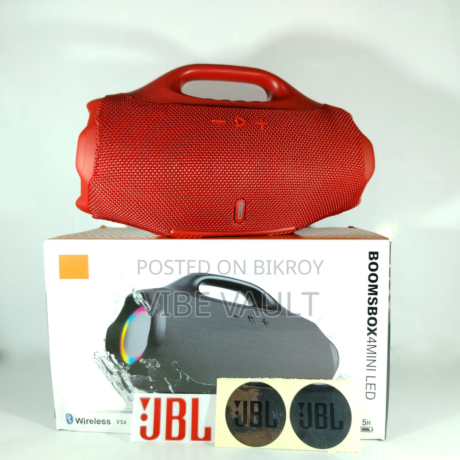 BOOMSBOX 4 MINI Hi-Fi Splashproof 15W Wireless Speaker AUX, FM Radio