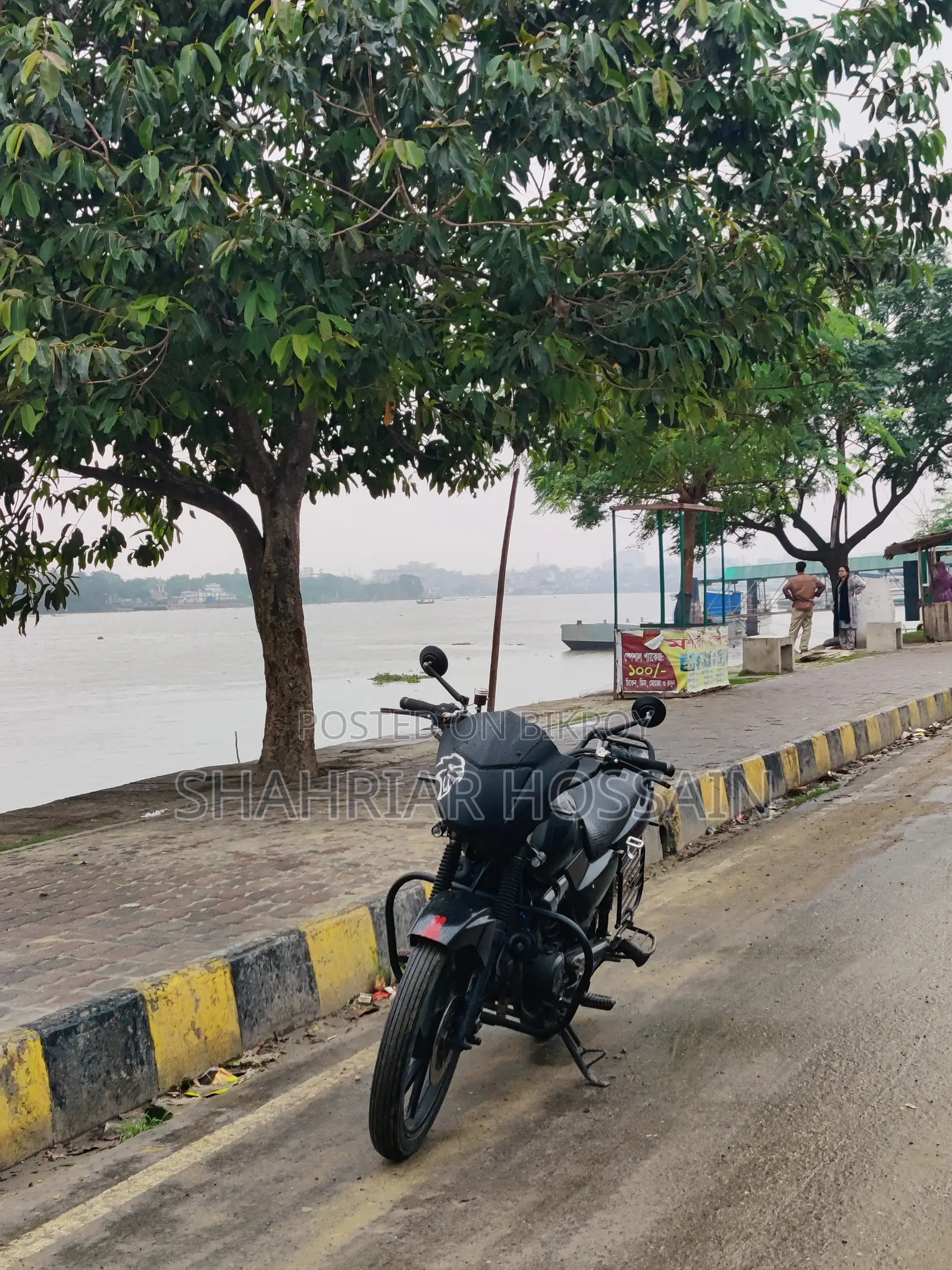 দায়াং ডিওয়াই১০০-এ ২০১০ কালো