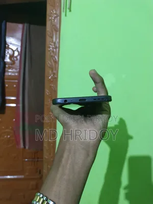 টেকনো স্পার্ক ৪০ প্রো ১২৮ জিবি কালো