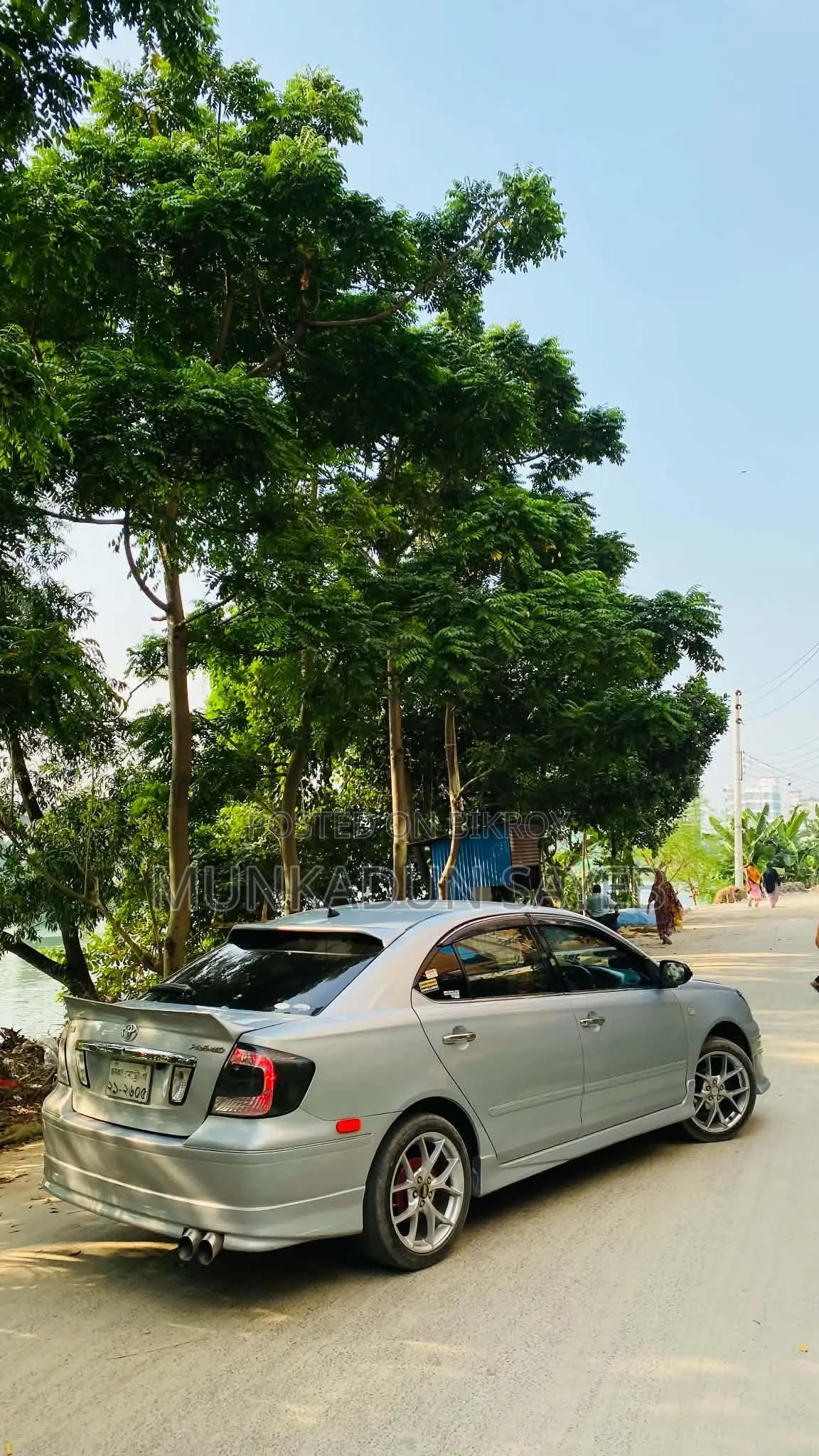 টয়োটা প্রিমিও ১.৫ এফডব্লিউডি ২০০৪ সিলভার
