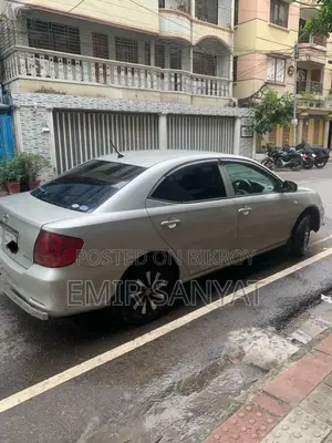 টয়োটা অ্যালিওন ২০০৪ রূপালী