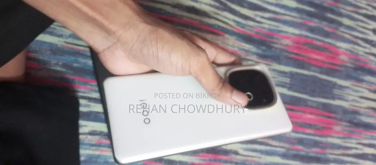 iQOO Z10 256 GB White