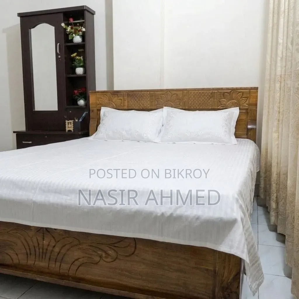 Wooden Bed (5x7) + Dressing Table