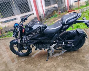 সুজুকি জিক্সার ২০২৪ ব্ল্যাক