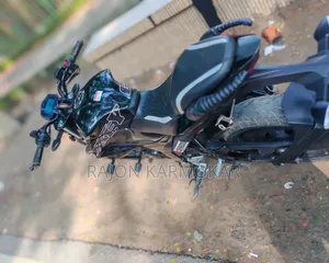 সুজুকি জিক্সার ২০২৪ ব্ল্যাক