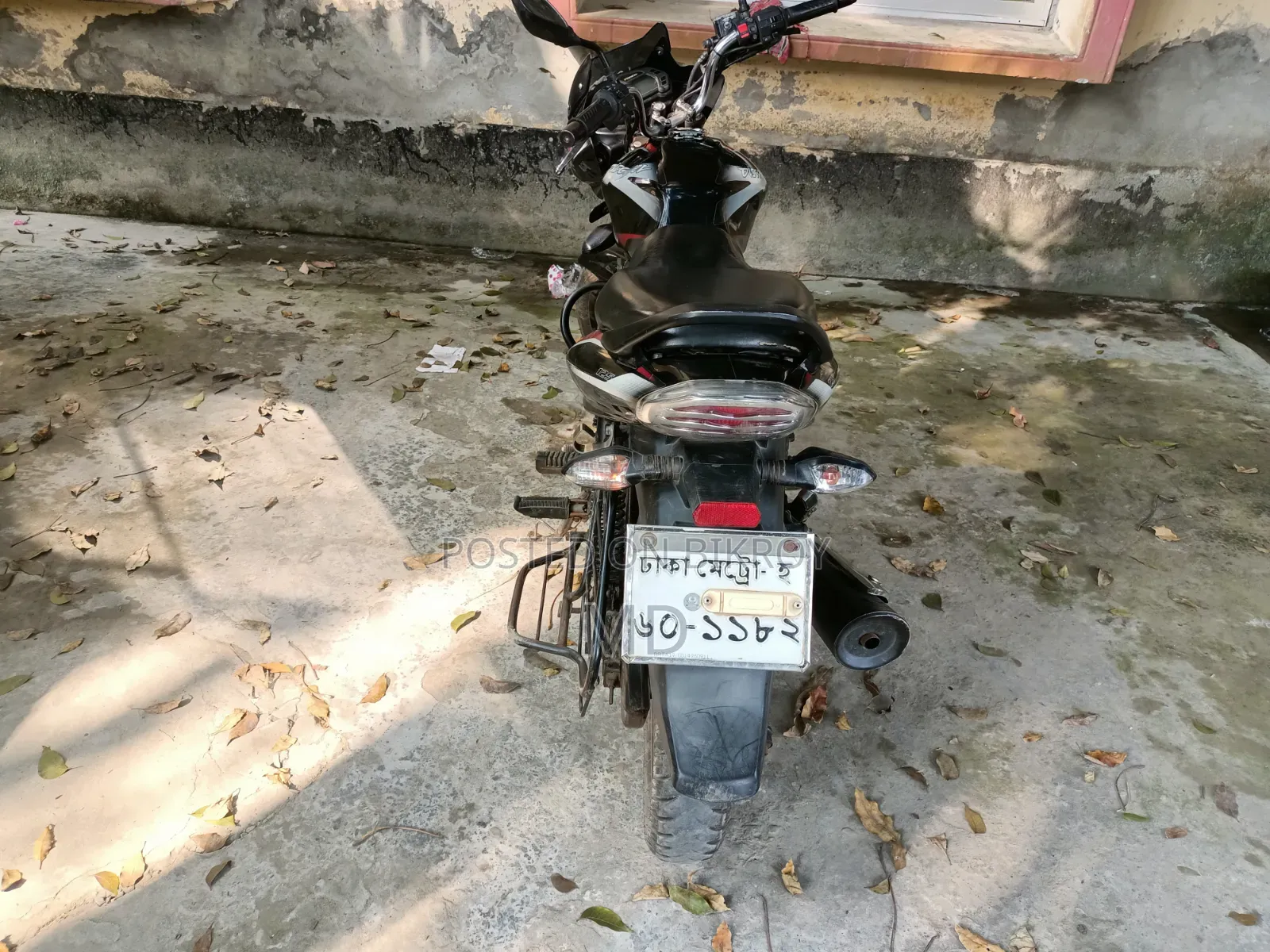 বাজাজ ডিসকভার ১২৫ ২০১৯ ব্ল্যাক
