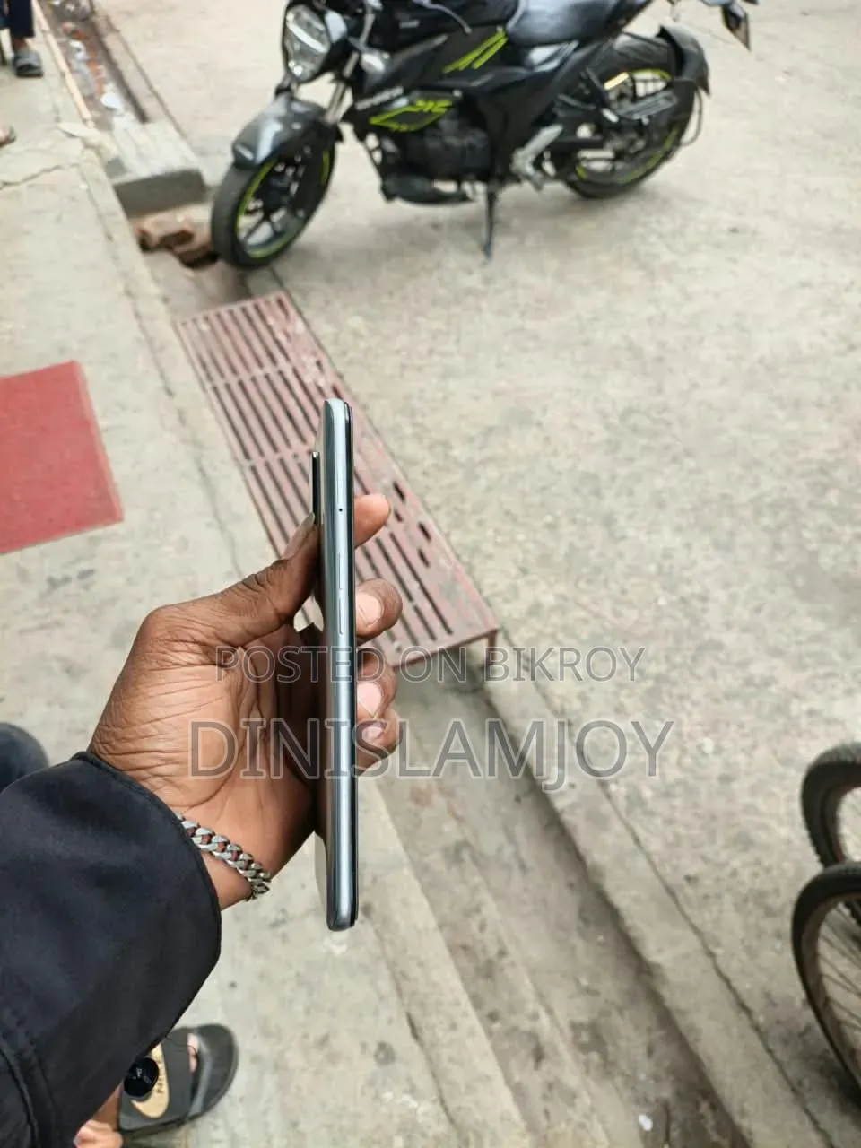 ওপ্পো এ১৬ ৬৪ জিবি সিলভার