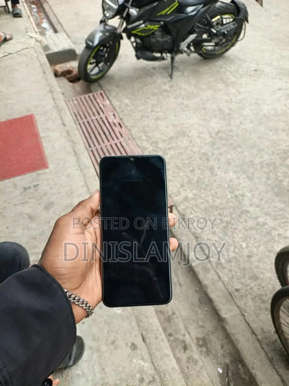 ওপ্পো এ১৬ ৬৪ জিবি সিলভার