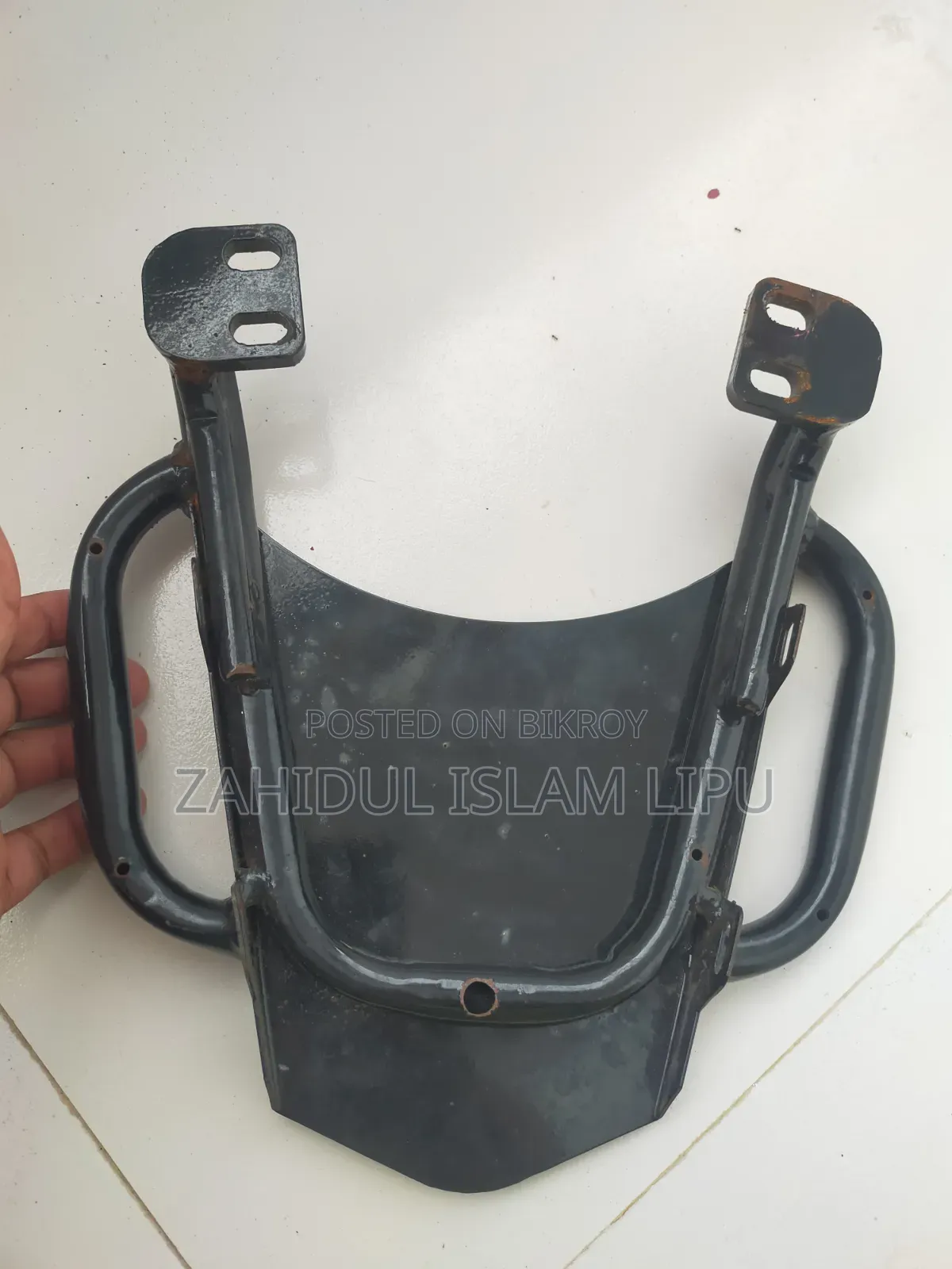 Pulsar bike back carrier.