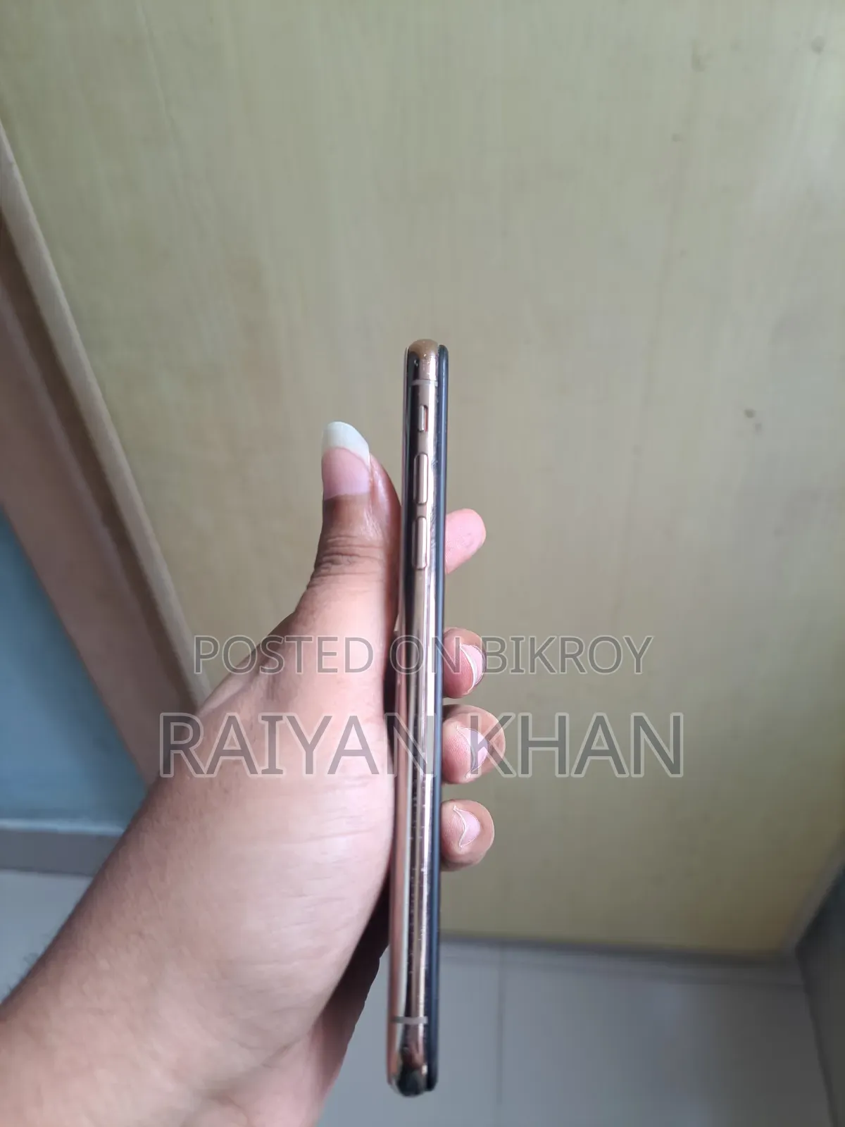 অ্যাপল আইফোন এক্সএস ৬৪ জিবি গোল্ড
