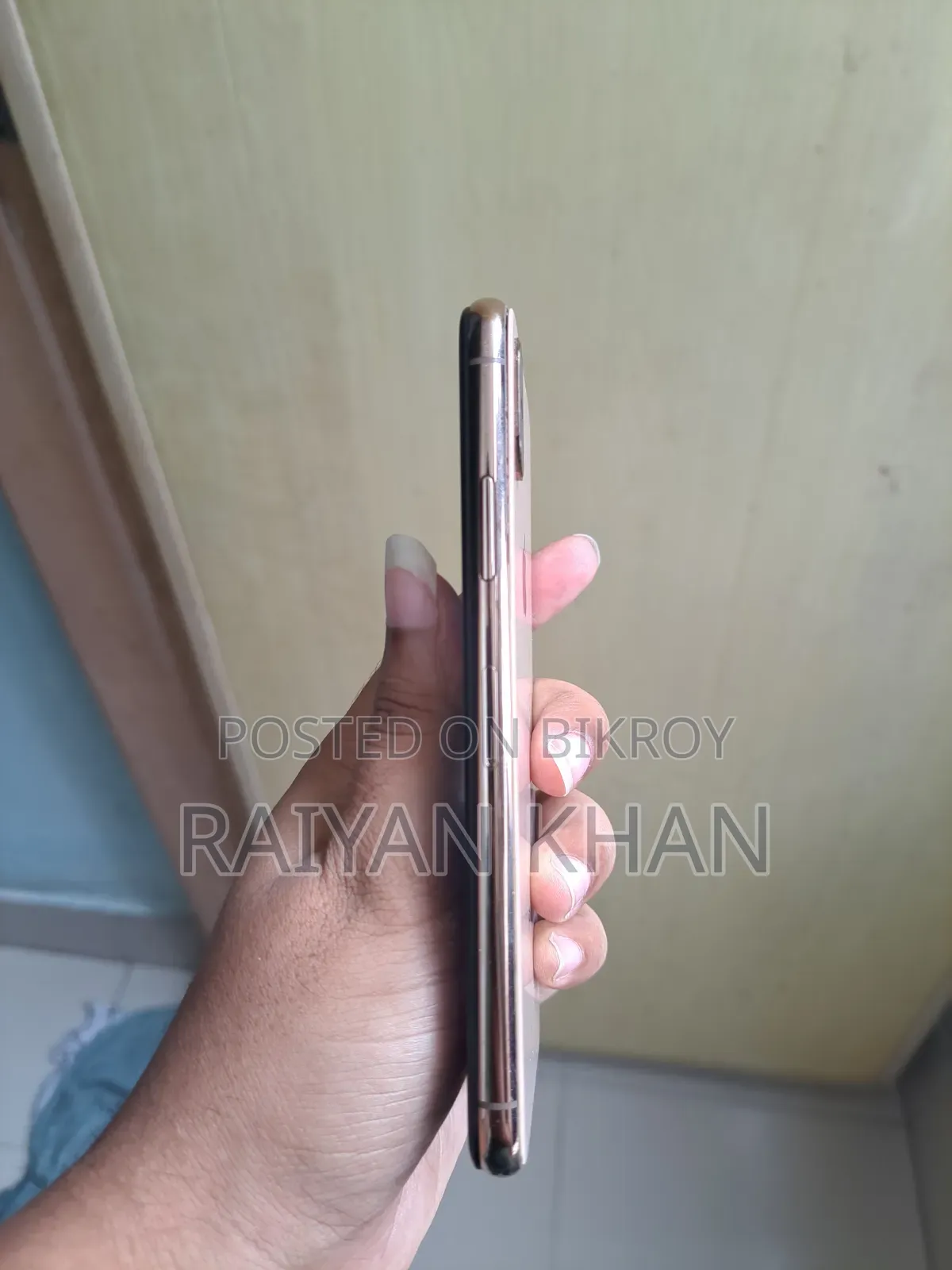 অ্যাপল আইফোন এক্সএস ৬৪ জিবি গোল্ড