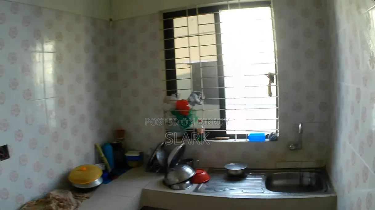 সাথিয়ায় সাজানো ২-বেডরুমের অ্যাপার্টমেন্ট বিক্রয়ের জন্য