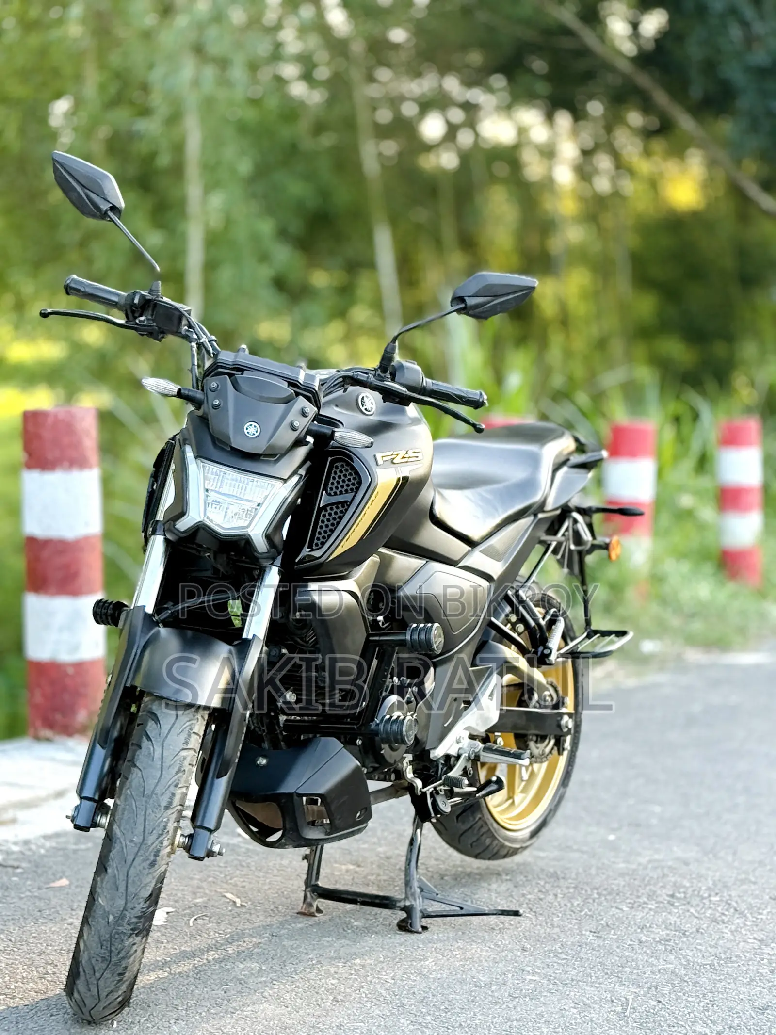 Yamaha FZS V4 2025 Black