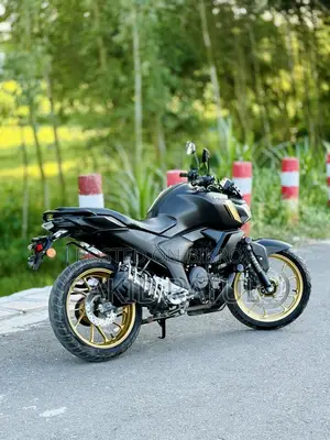 Yamaha FZS V4 2025 Black