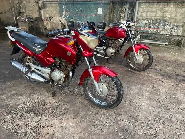 Yamaha YBR125 2005 Gray