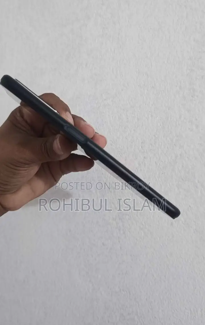 অপ্পো এ৫৬ ৫জি ২৫৬ জিবি কালো