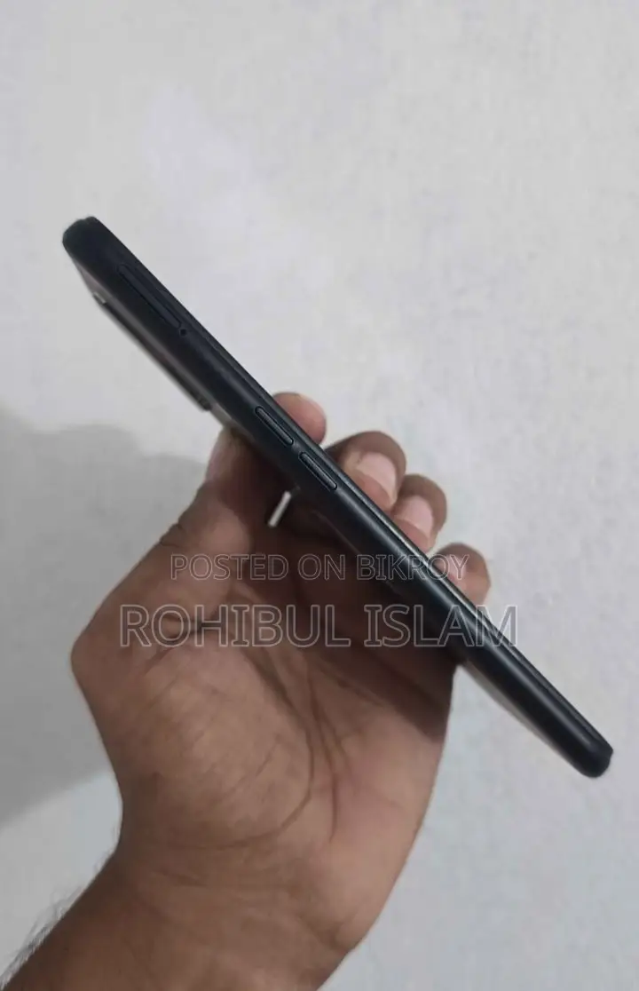 অপ্পো এ৫৬ ৫জি ২৫৬ জিবি কালো
