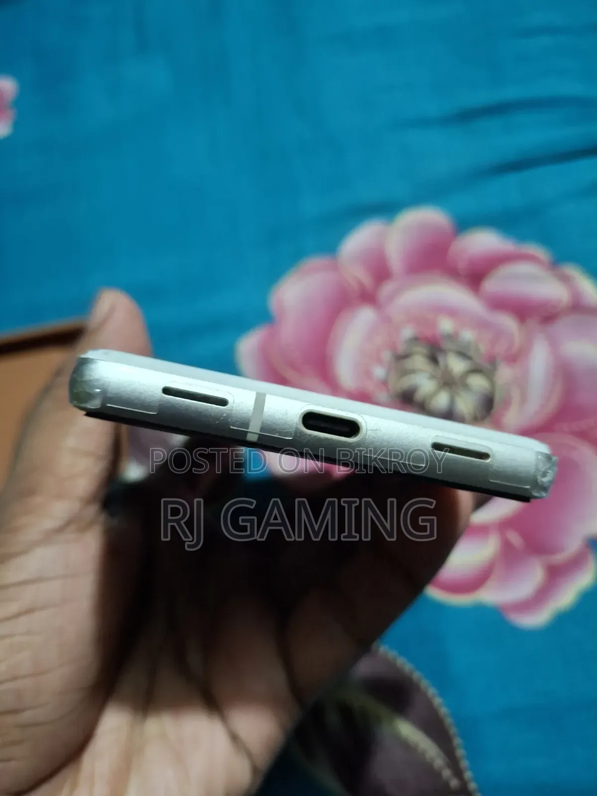 গুগল পিক্সেল ৭এ ১২৮ জিবি হোয়াইট