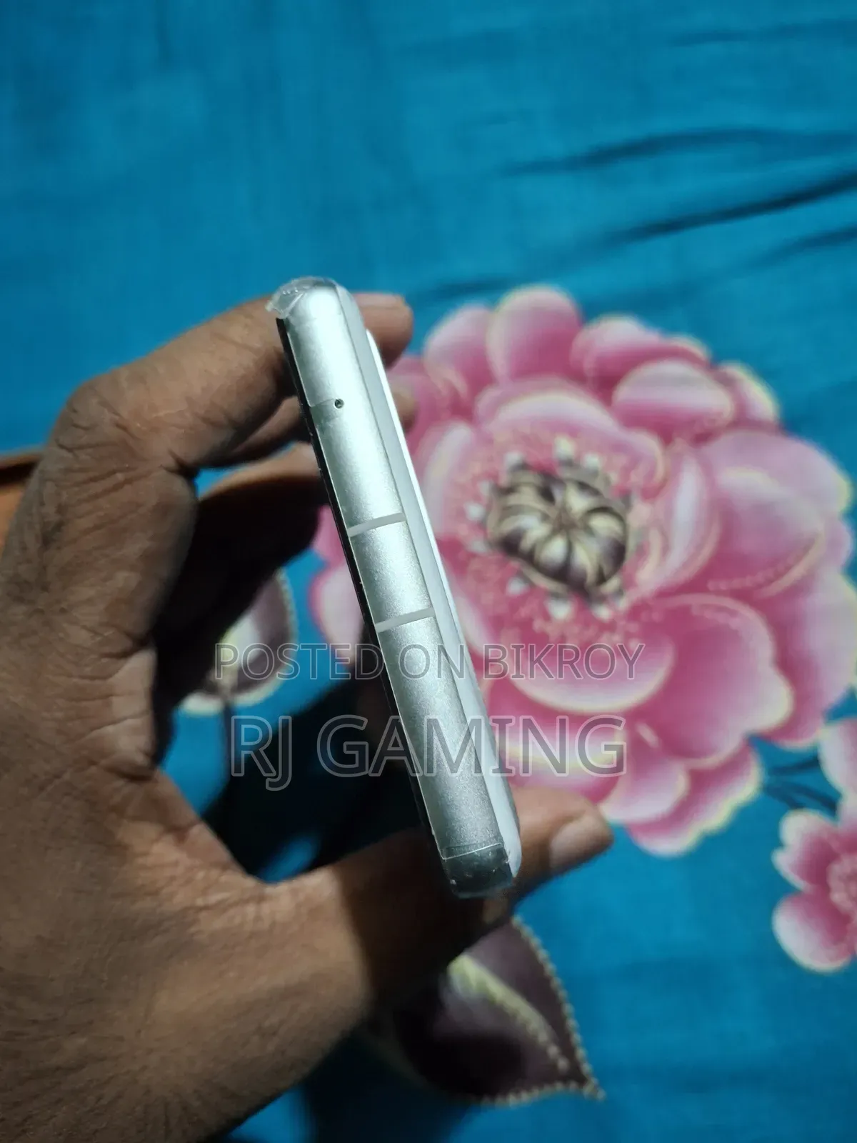 গুগল পিক্সেল ৭এ ১২৮ জিবি হোয়াইট