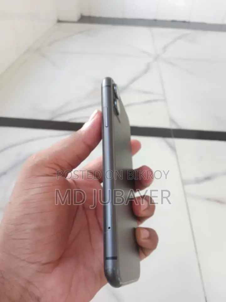 অ্যাপল আইফোন ১১ ১২৮ জিবি ব্ল্যাক