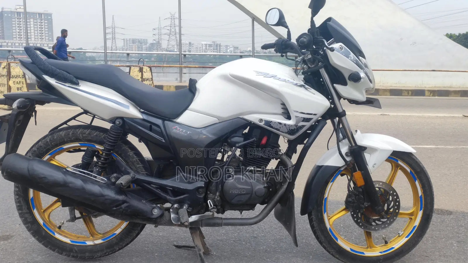 Hero Hunk 2019 White