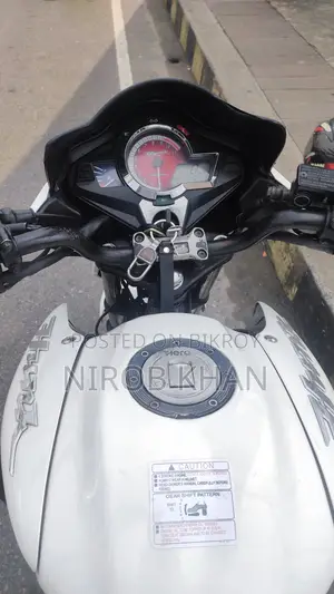 Hero Hunk 2019 White