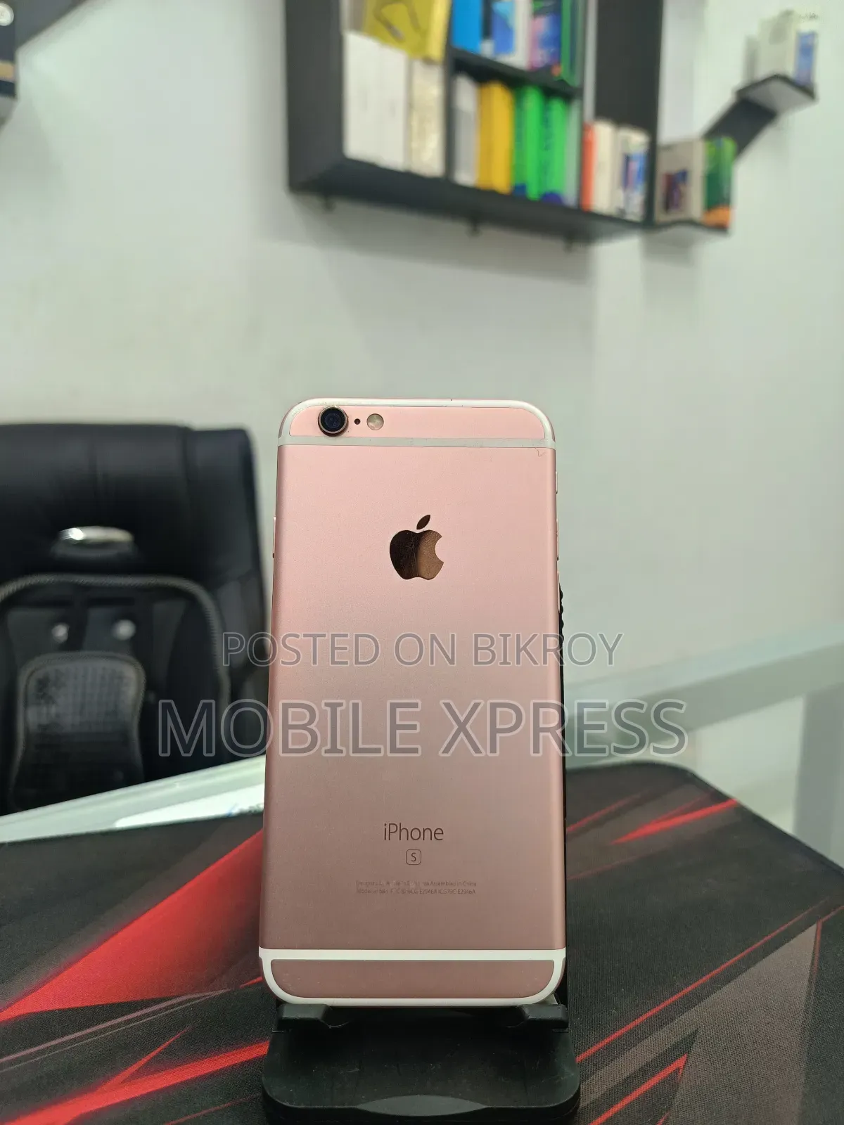 Apple iPhone 6s 64 GB Gold