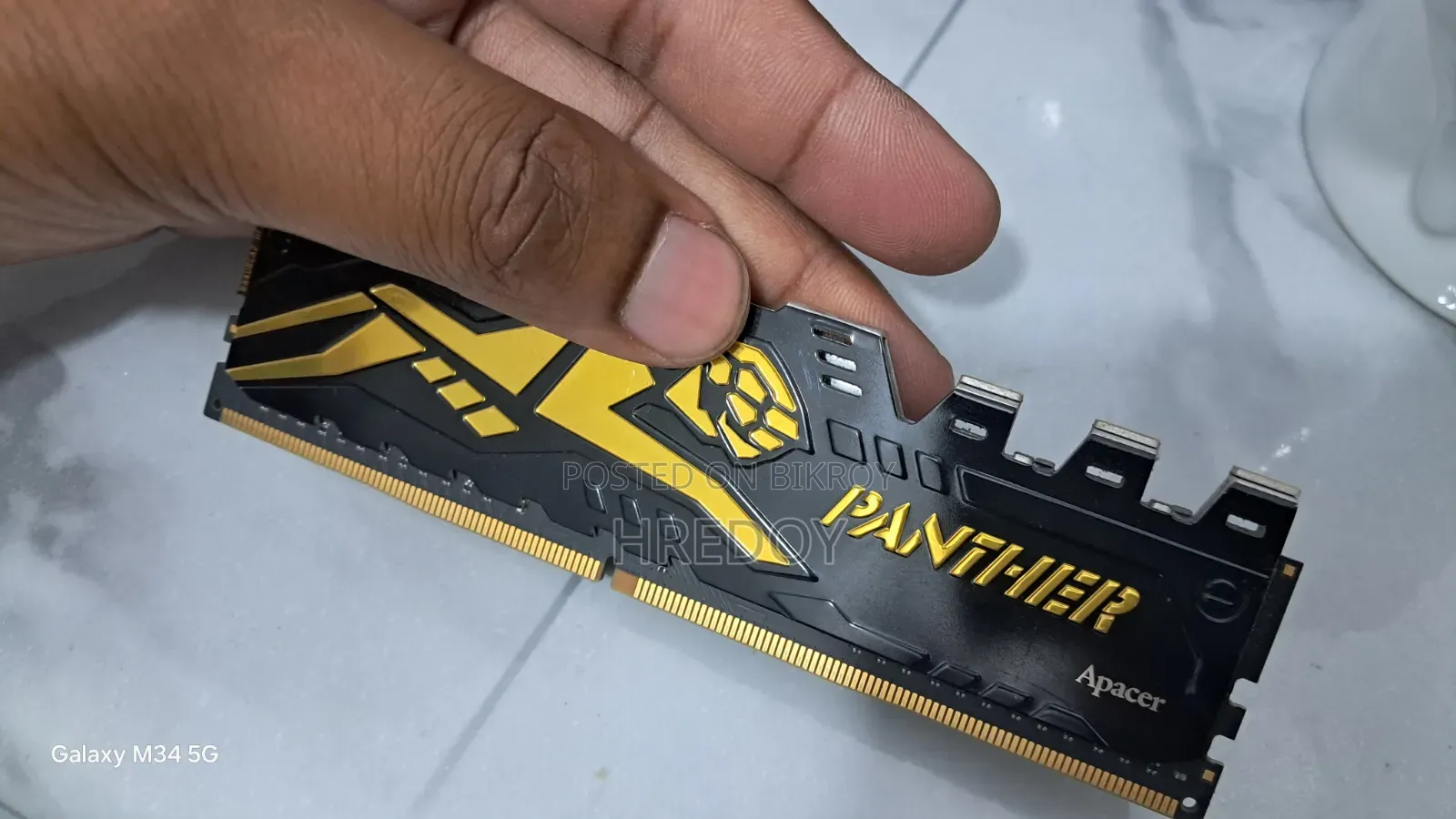 Apacer Panther Golden 8GB DDR4 3200MHZ Dasktop RAM