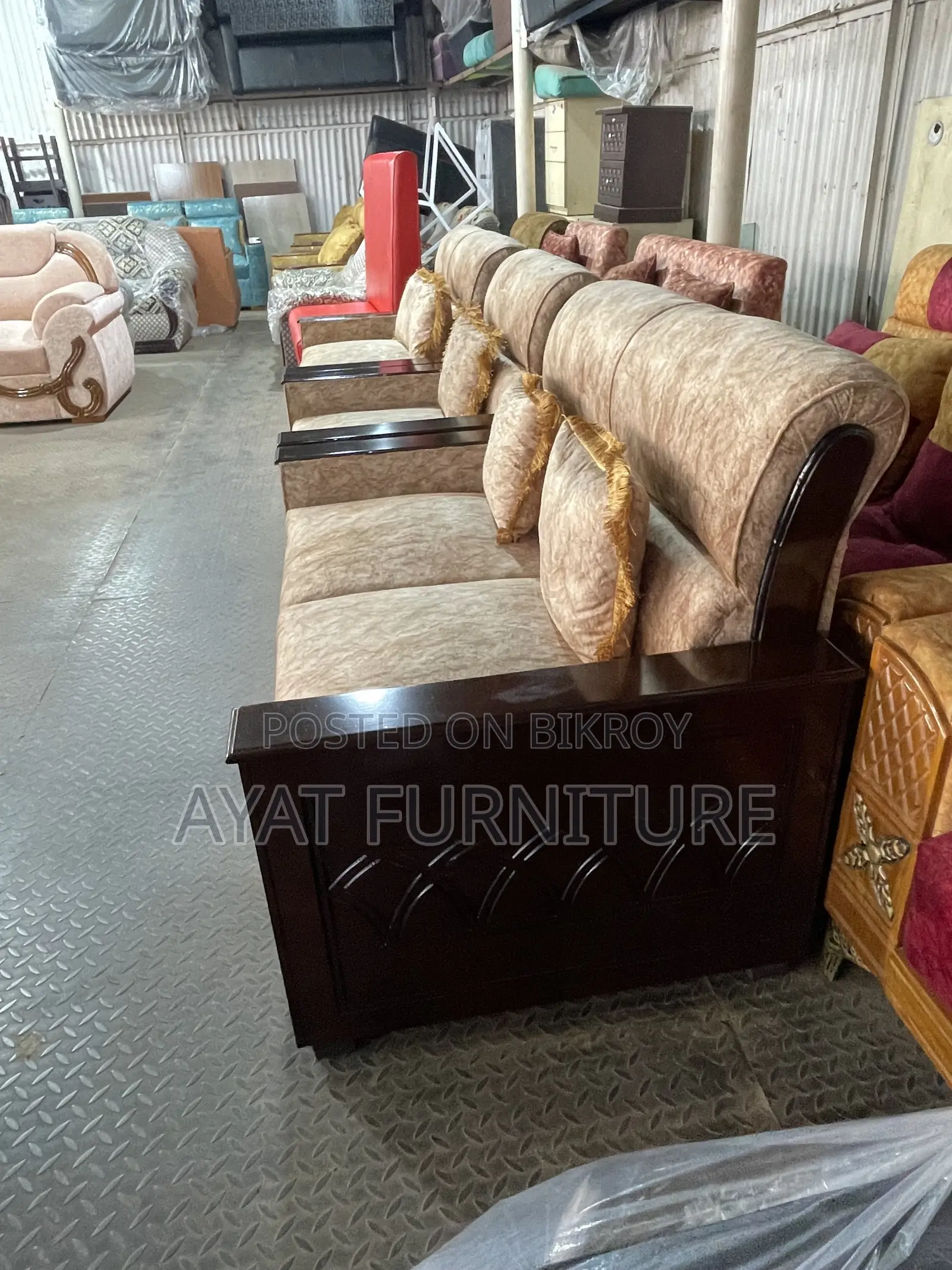 Box Sofa 2+2+1
