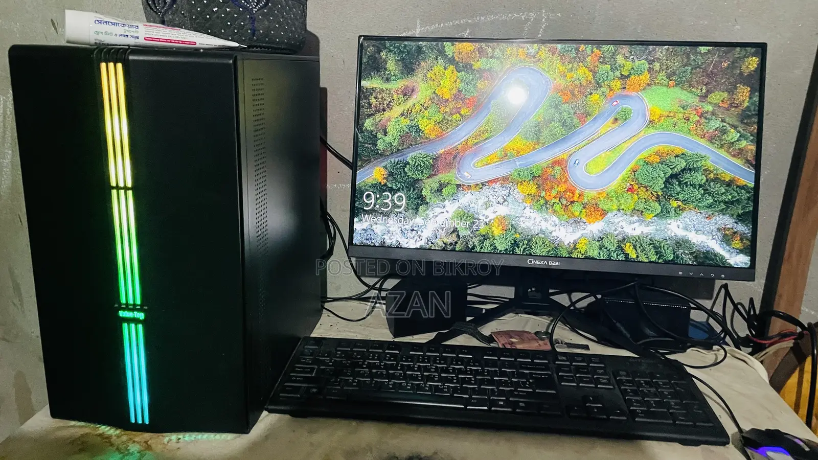 Desktop Computer Gigabyte 8GB RAM Intel Core i5 Processor 128GB SSD