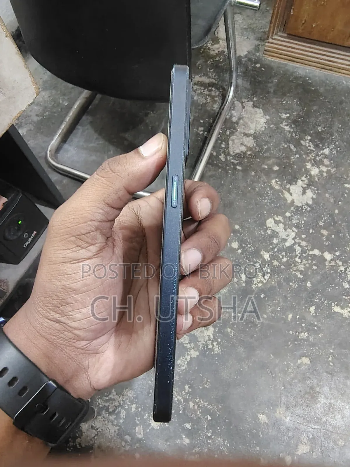 অপো রেনো৬ ৫জি ১২৮ জিবি কালো
