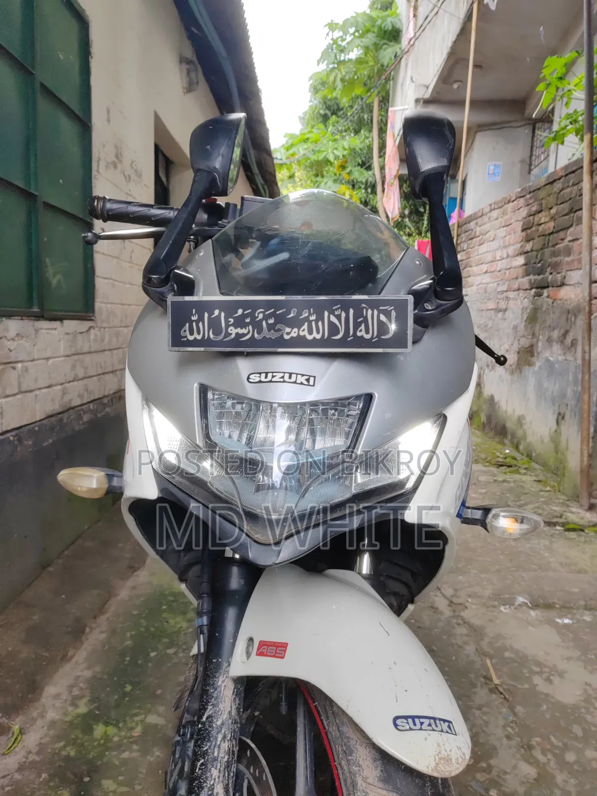 Suzuki Gixxer SF 2022 Silver