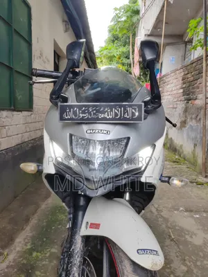 Suzuki Gixxer SF 2022 Silver