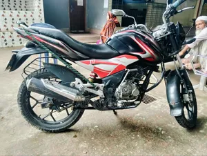 বাজাজ ডিসকভার ১২৫ ২০১৫ কালো