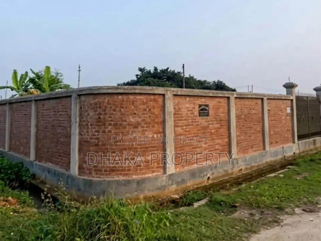 Corner 12 Katha South/East at Sector-5
