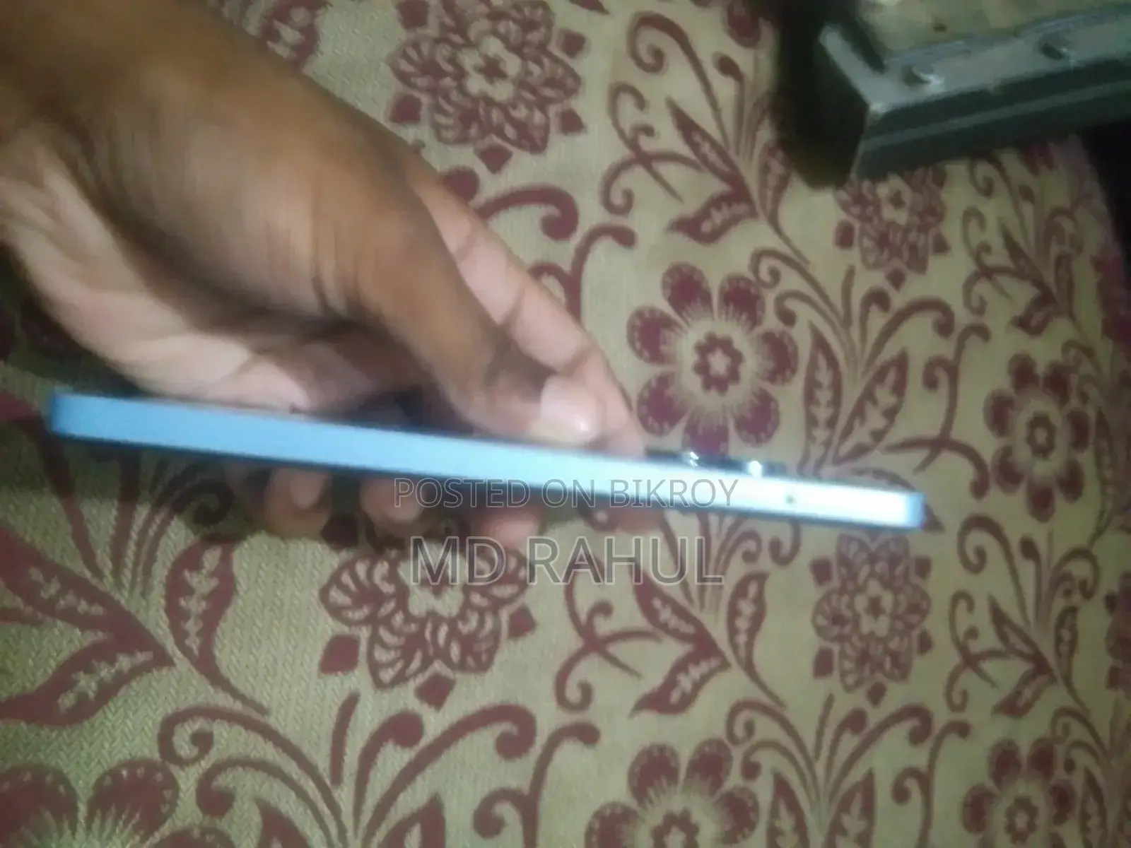 রিয়েলমি নোট ৫০ ৬৪ জিবি নীল
