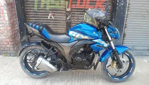 সুজুকি জিক্সার ২০১৭ নীল