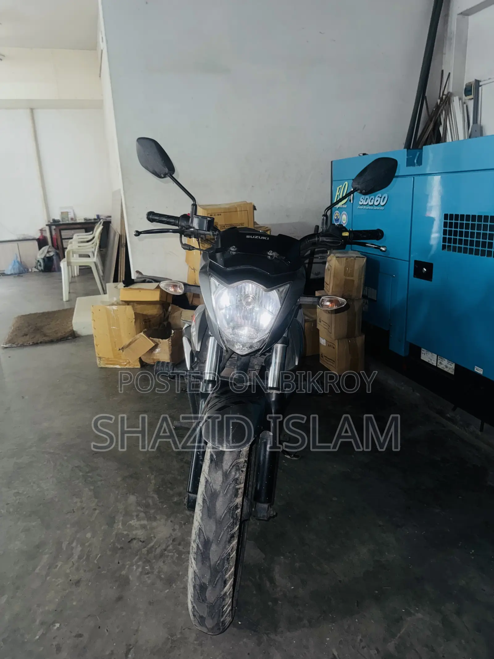 সুজুকি জিক্সার ২০২০ গ্রে