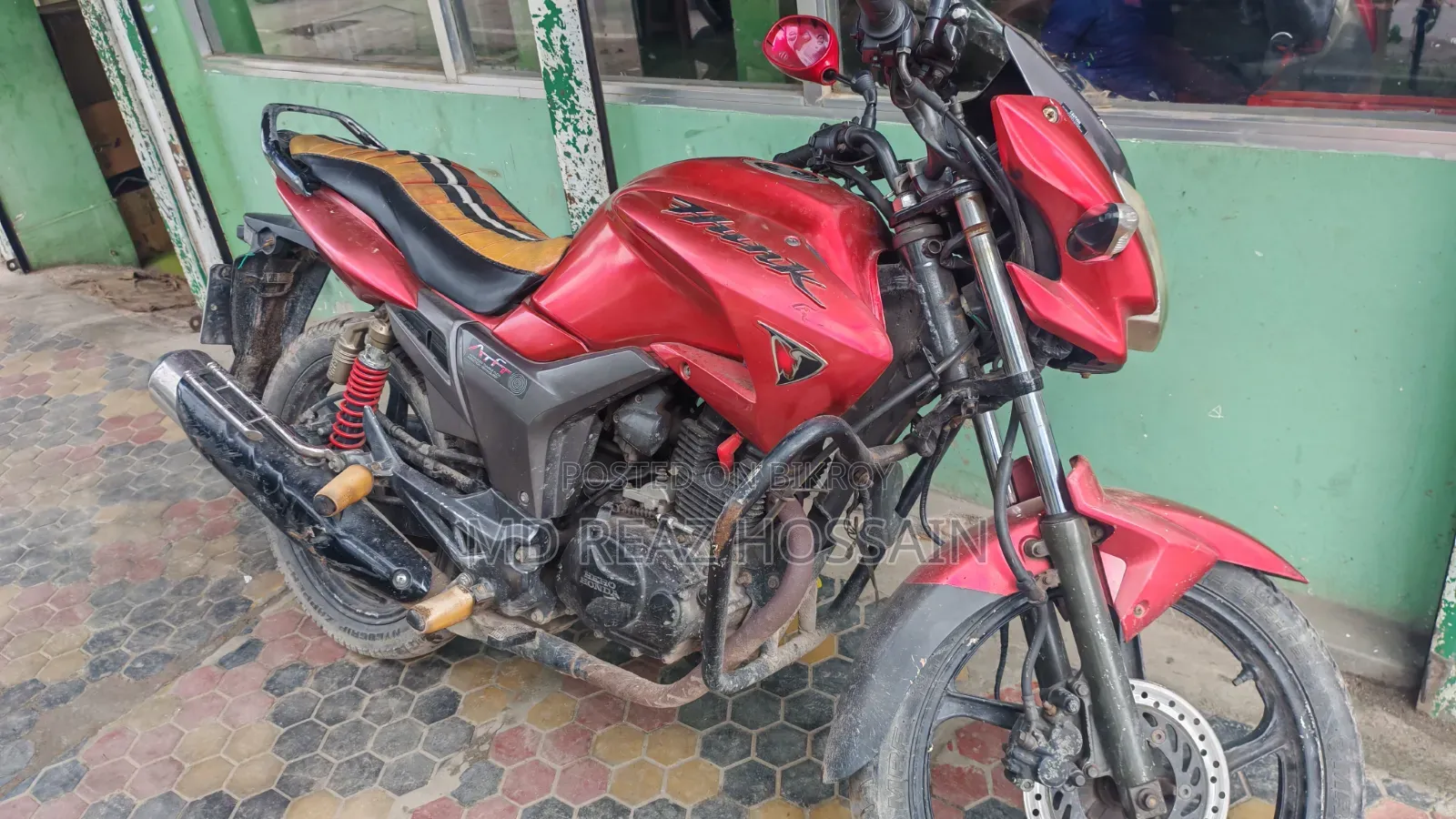 হিরো হাংক ২০১১ রেড