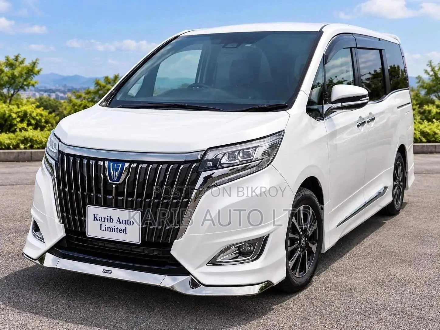 Toyota Esquire 1.8 Front-Wheel Drive Hybrid (7-seater) 2020 Pearl