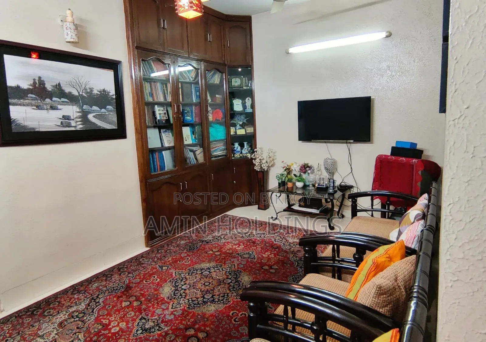 Furnished 3bdrm Apartment in Banglamotor for sale