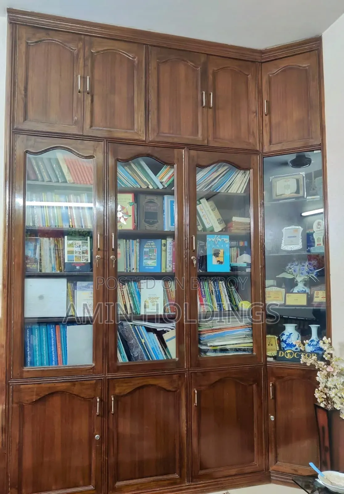 Furnished 3bdrm Apartment in Banglamotor for sale