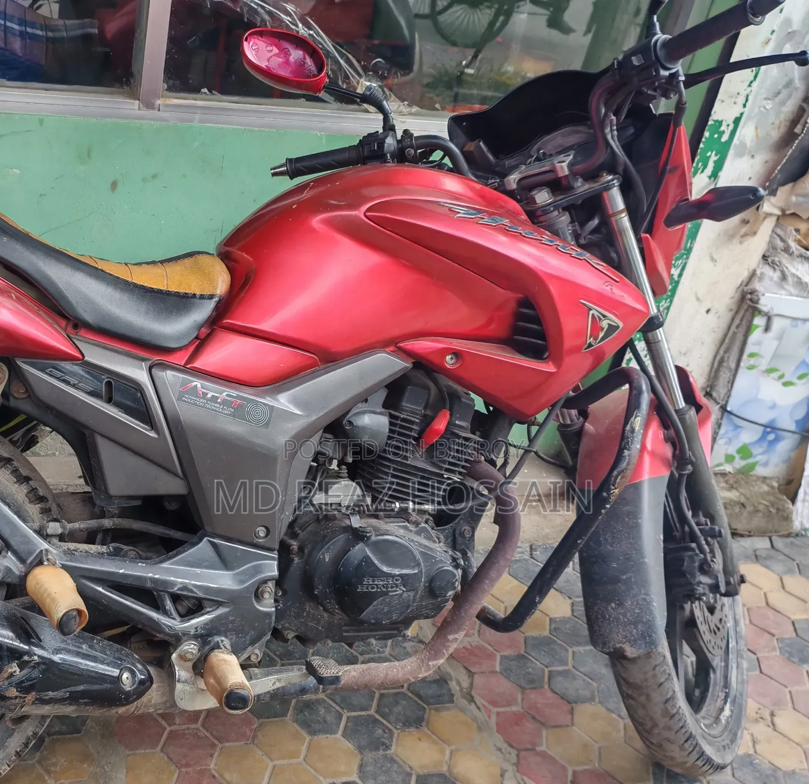 হিরো হাংক ২০১১ রেড