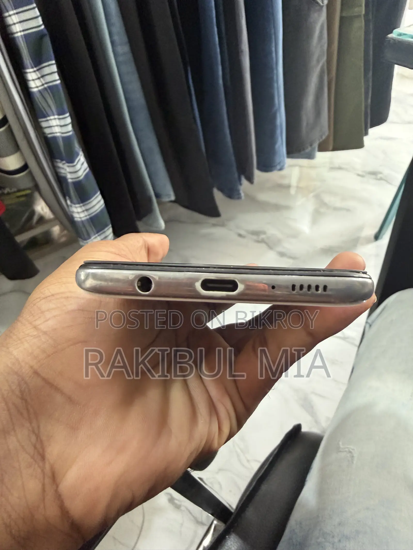 স্যামসাং গ্যালাক্সি এ৫১ ১২৮ জিবি ব্ল্যাক