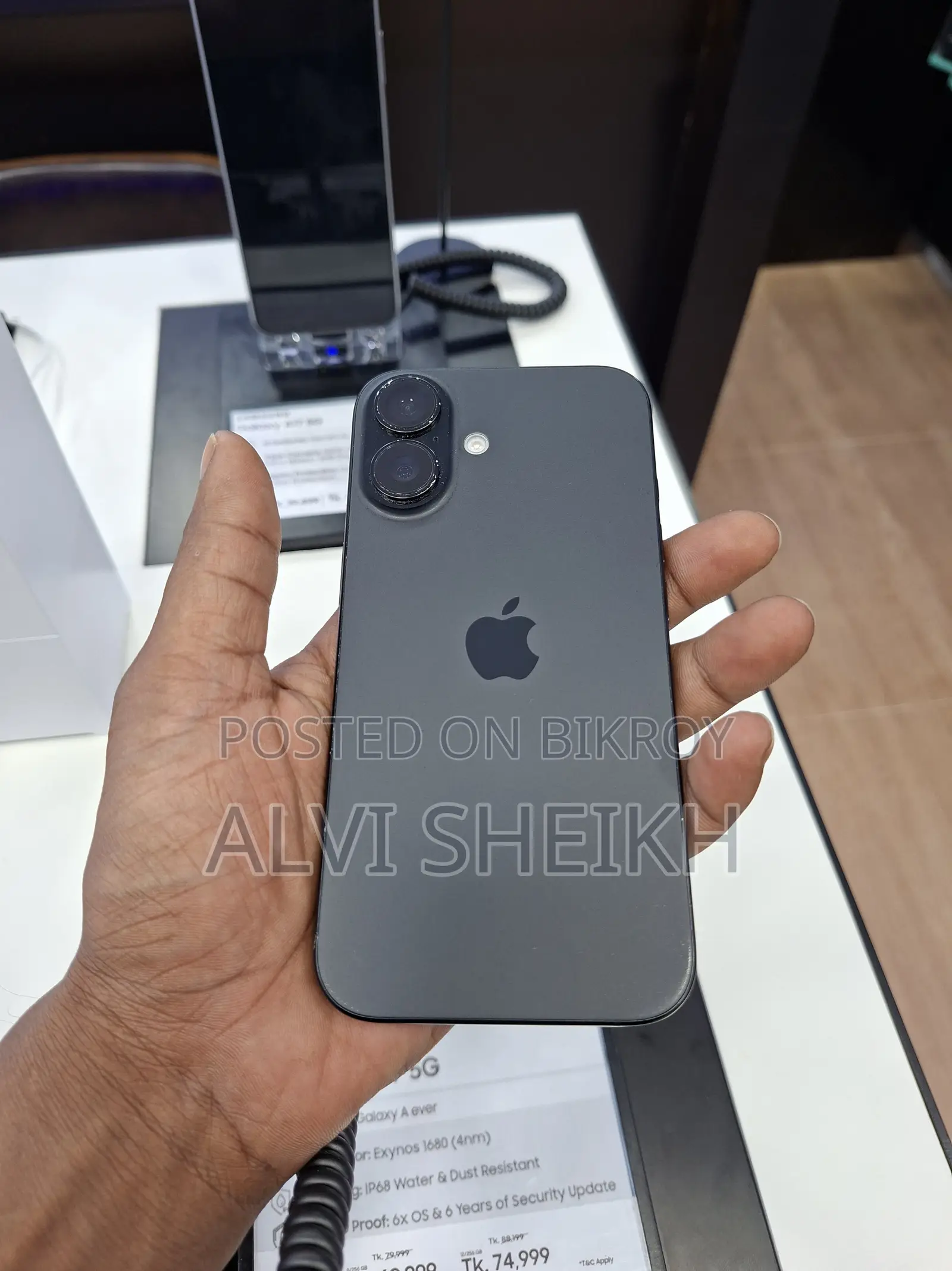 Apple iPhone 16 256 GB Black