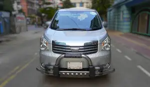 Toyota Noah 2.0 Front-Wheel Drive (7 Seater) 2016 Silver