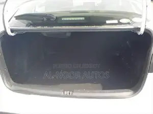 টয়োটা করোল্লা ২০২১ পার্ল
